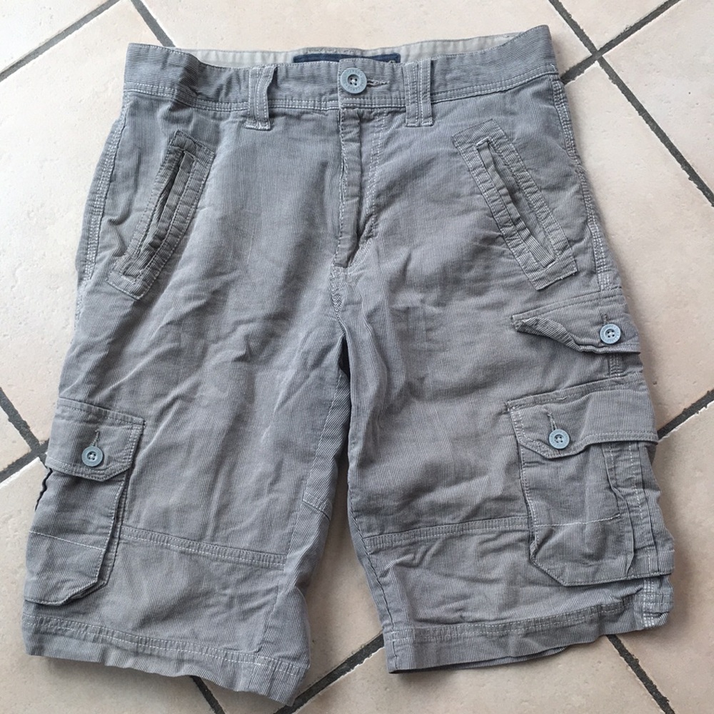Like-new Men's Gray cotton Cargo Shorts